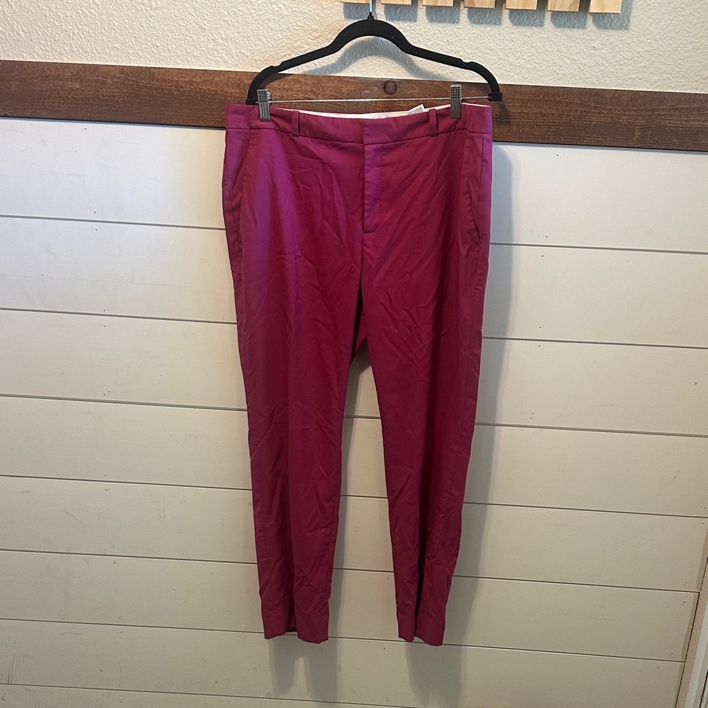 Banana Republic Women's Straight Leg Pants in Magenta